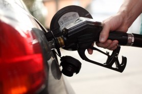 Nici o zi fără scumpiri. Cresc prețurile la benzină și motorină